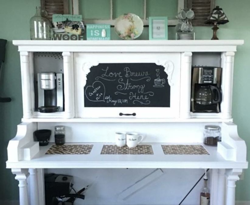 Fantastic home coffee bar design ideas you may try (39)