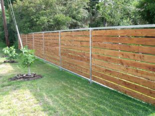 Popular privacy fence ideas 16