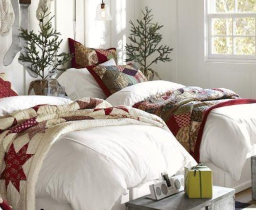 Lovely white bedroom decorating ideas for winter 43