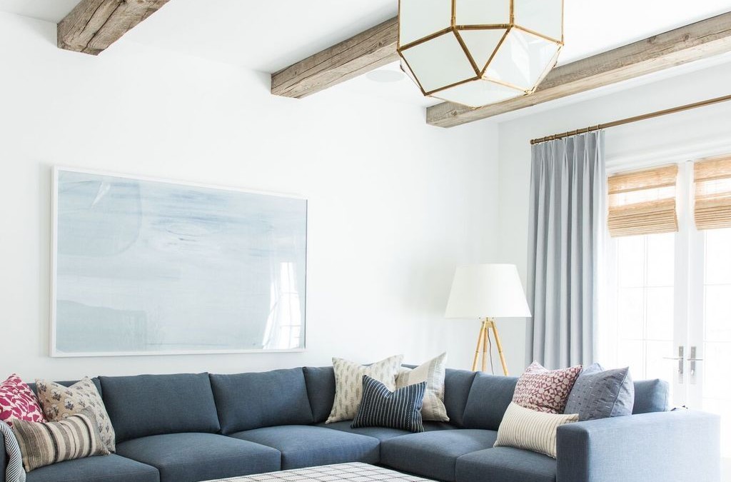 Stylish coastal living room decoration ideas 02