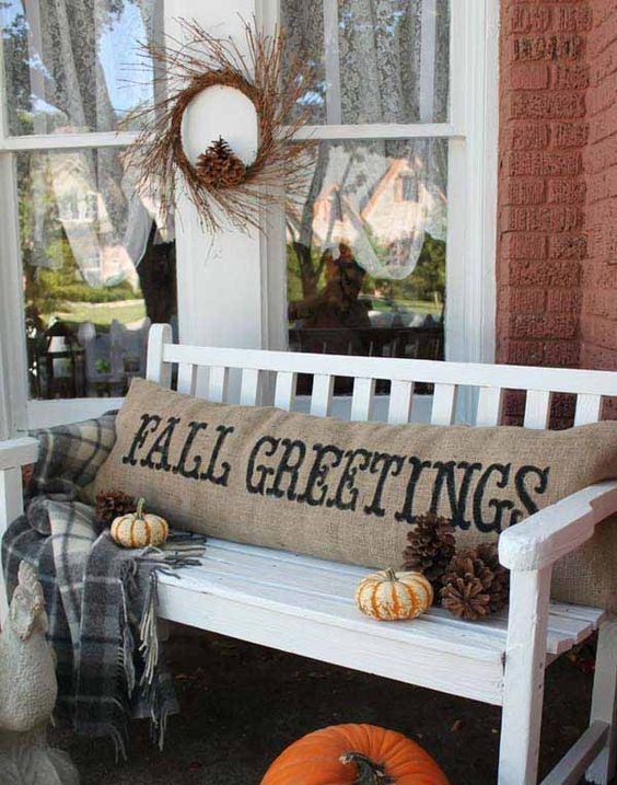 17-long-stamped-outdoor-pillow-for-the-fall