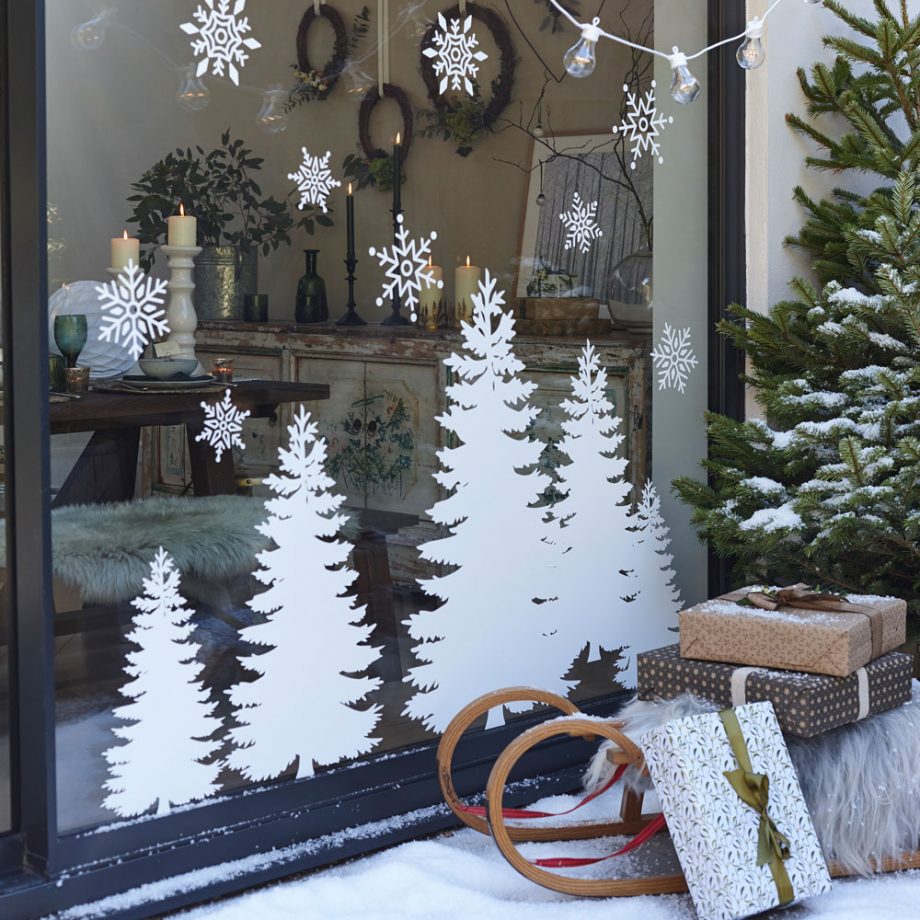 Christmas-windows-ideal-home-920x920